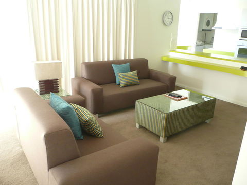 Grosvenor Beachfront Apartments Surfers Paradise - Sydney 4u 8