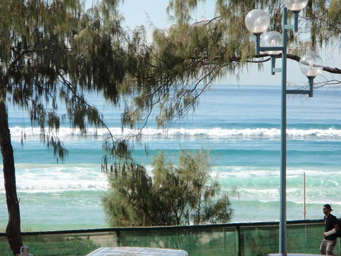 Grosvenor Beachfront Apartments Surfers Paradise - Sydney 4u 11
