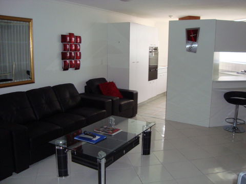 Grosvenor Beachfront Apartments Surfers Paradise - Sydney 4u 36
