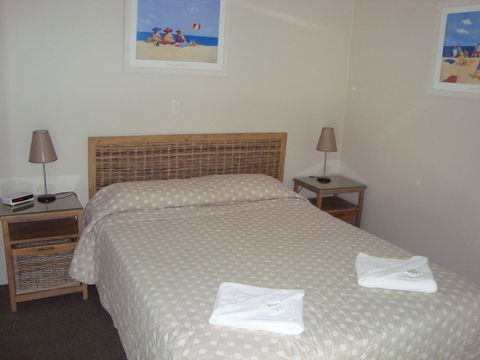 Grosvenor Beachfront Apartments Surfers Paradise - Sydney 4u 13