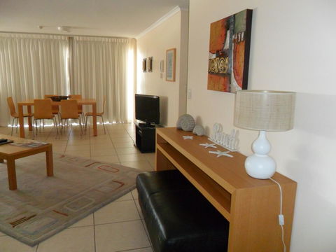 Grosvenor Beachfront Apartments Surfers Paradise - Sydney 4u 10