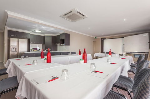 Platinum International - Sydney 4u 41