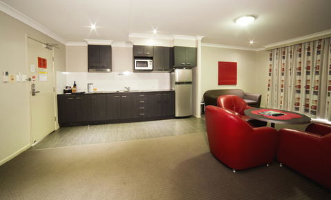 Platinum International - Sydney 4u 11