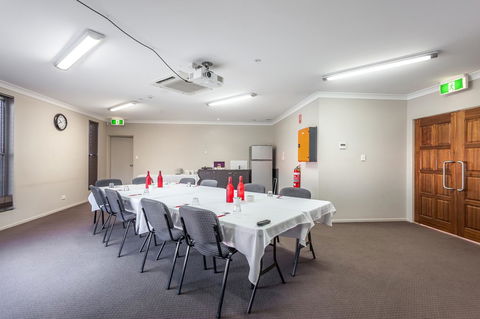 Platinum International - Sydney 4u 42