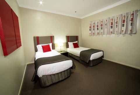 Platinum International - Sydney 4u 12