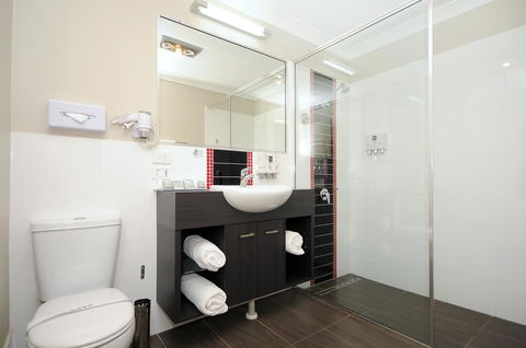 Platinum International - Sydney 4u 7