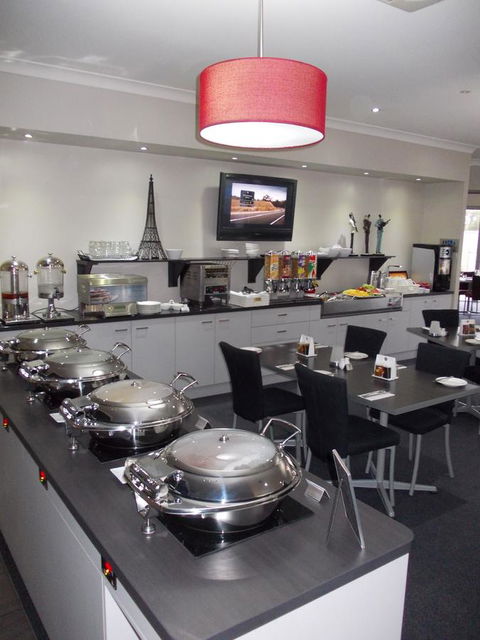 Platinum International - Sydney 4u 39
