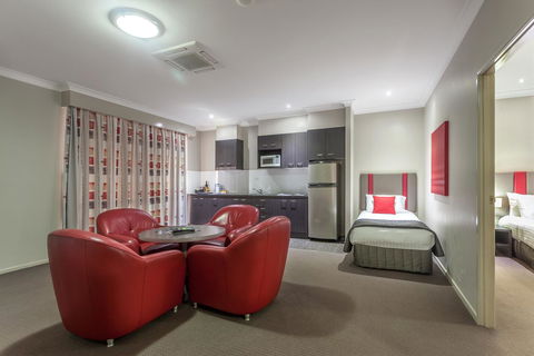Platinum International - Sydney 4u 33