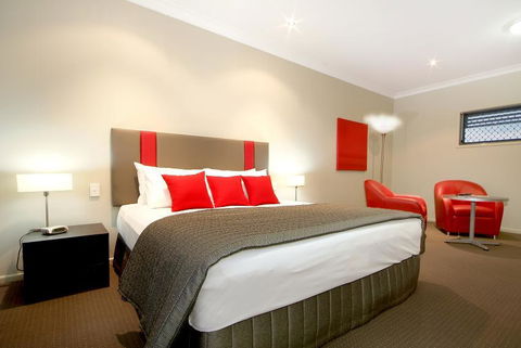 Platinum International - Sydney 4u 6