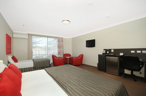 Platinum International - Sydney 4u 21