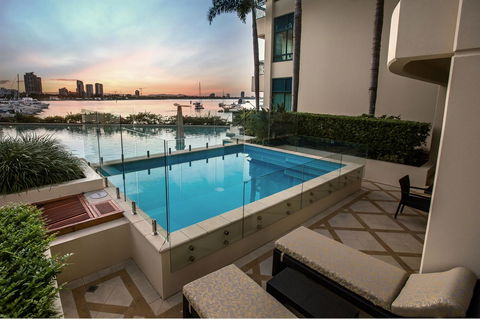 Imperial Hotel Gold Coast - Sydney 4u 2