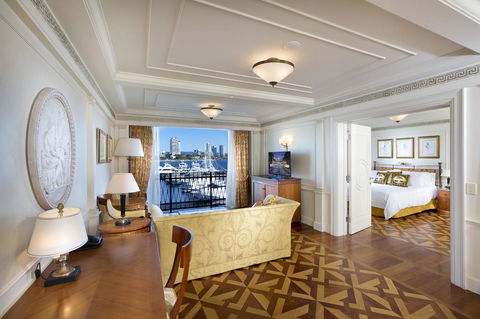 Imperial Hotel Gold Coast - Sydney 4u 5