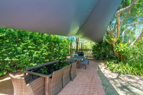 At The Sound Noosa Motel - Sydney 4u 8