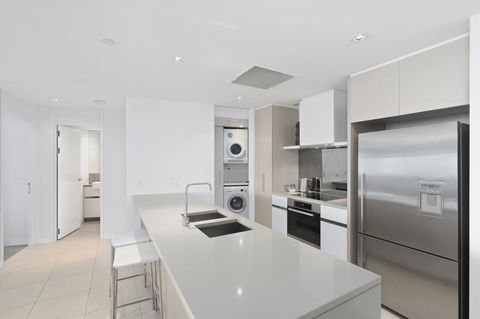 Soul Surfers Paradise - Gclr - Sydney 4u 3