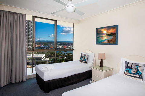 Seacrest Beachfront Apartments Surfers Paradise - Sydney 4u 18