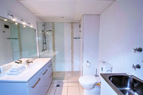 Seacrest Beachfront Apartments Surfers Paradise - Sydney 4u 15