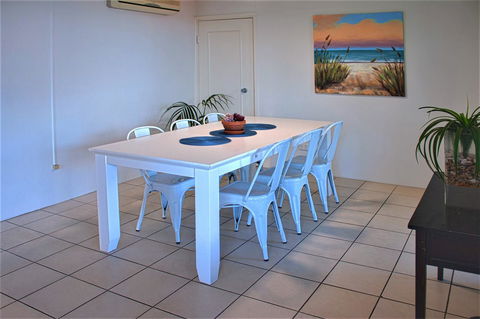 Seacrest Beachfront Apartments Surfers Paradise - Sydney 4u 34