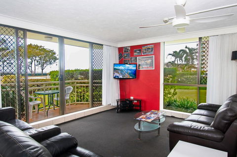 Seacrest Beachfront Apartments Surfers Paradise - Sydney 4u 9
