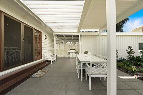 Frangipani House - Sydney 4u 30