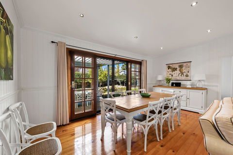 Frangipani House - Sydney 4u 13