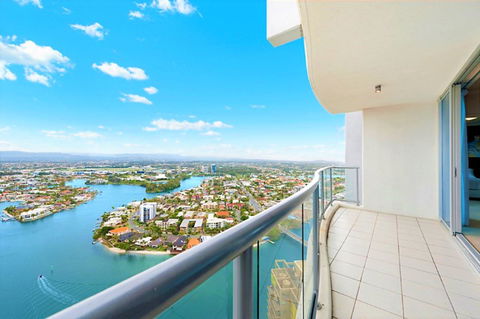 The Towers Of Chevron Renaissance - Holidays Gold Coast - Sydney 4u 12