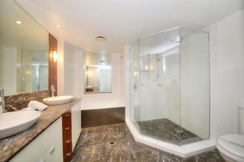 The Towers Of Chevron Renaissance - Holidays Gold Coast - Sydney 4u 16
