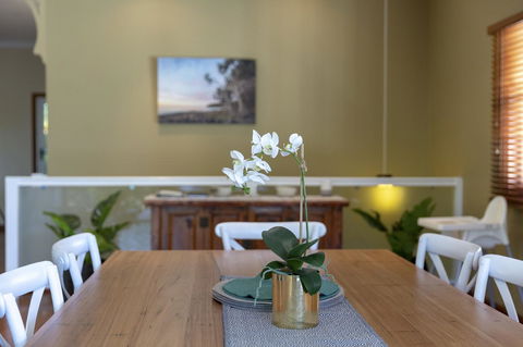 Noosa Beachhouse - Sydney 4u 4