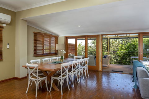 Noosa Beachhouse - Sydney 4u 3