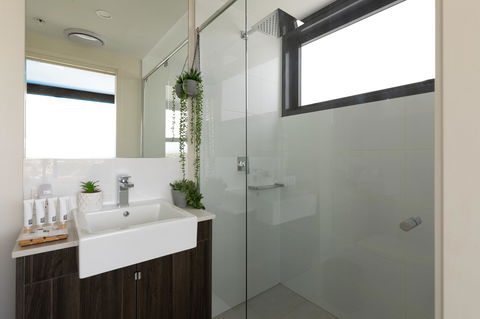 Sunset Retreat Mooloolaba - Sydney 4u 20