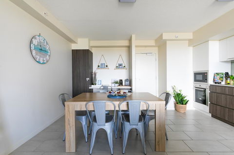 Sunset Retreat Mooloolaba - Sydney 4u 33