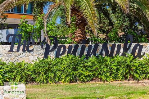 The Residences At The Peninsula - Sydney 4u 12