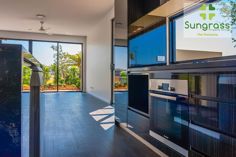 The Residences At The Peninsula - Sydney 4u 24
