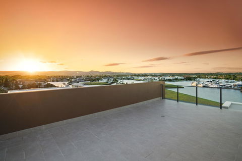The Residences At The Peninsula - Sydney 4u 2