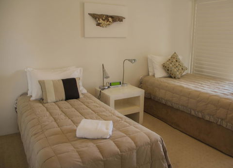 De Ville Apartments - Sydney 4u 1