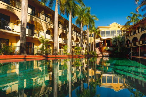 Palm Royale Cairns - Sydney 4u 6
