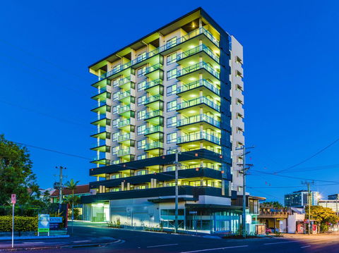 Direct Collective - Pavilion And Governor On Brookes - Sydney 4u 15