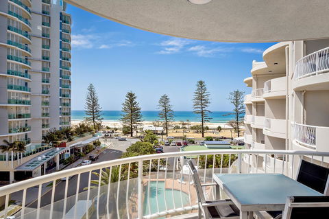 Kirra Beach Apartments - Accommodation Sydney 22