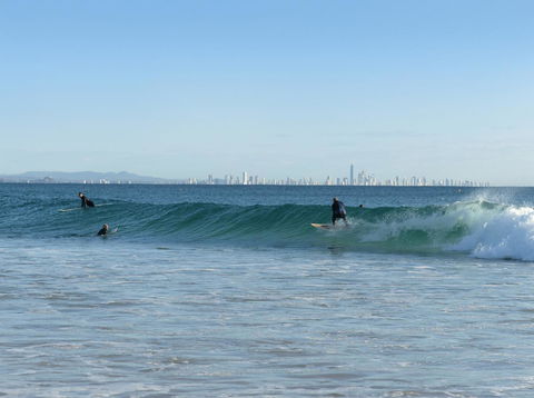 Kirra Beach Apartments - Accommodation Sydney 9