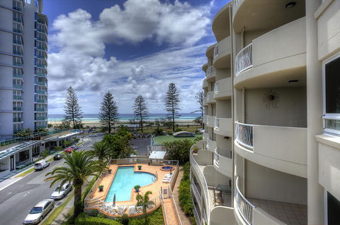 Kirra Beach Apartments - Accommodation Sydney 26