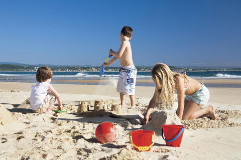 Kirra Beach Apartments - Accommodation Sydney 10