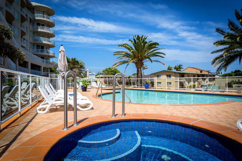 Kirra Beach Apartments - Accommodation Sydney 0