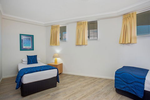 Kirra Beach Apartments - Accommodation Sydney 17
