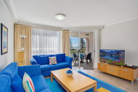 Kirra Beach Apartments - Accommodation Sydney 15