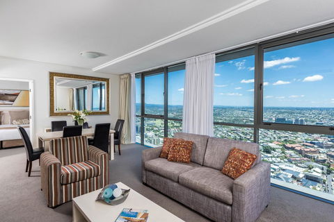 Oaks Brisbane Aurora Suites - Sydney 4u 7