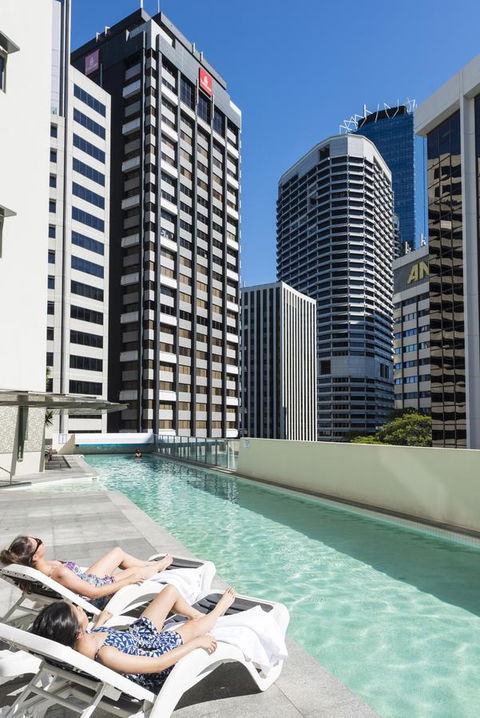 Oaks Brisbane Aurora Suites - Sydney 4u 1