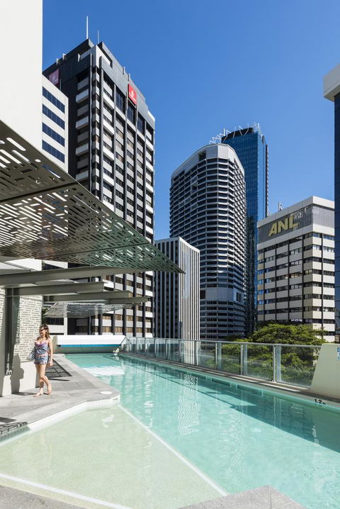 Oaks Brisbane Aurora Suites - Sydney 4u 3