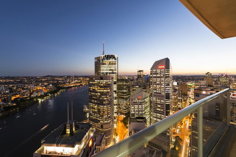 Oaks Brisbane Aurora Suites - Sydney 4u 10