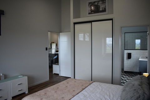 Ironbark House - Sydney 4u 23