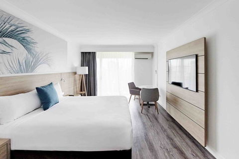 Novotel Cairns Oasis Resort - Sydney 4u 6