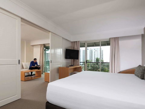 Novotel Cairns Oasis Resort - Sydney 4u 41